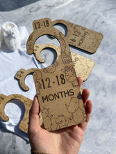 Load image into Gallery viewer, Wooden Nursery Closet Dividers with Cute Animal Designs - Baby Wardrobe Organizers