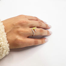 Load image into Gallery viewer, Vintage Silver Bird Ring