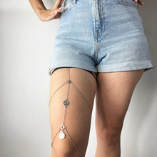 Load image into Gallery viewer, Coin Leg Chain