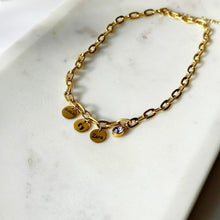 Load image into Gallery viewer, Dainty Circle Pendant Name Necklace with birthstone