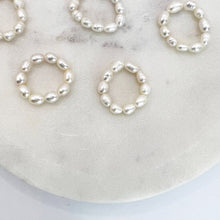 Load image into Gallery viewer, pearl rings