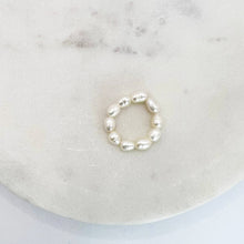 Load image into Gallery viewer, pearl rings