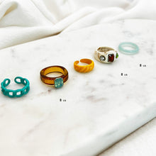 Load image into Gallery viewer, Chunky Rhinestone Ring set
