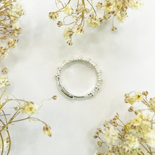 Load image into Gallery viewer, Tiny Daisy Ring
