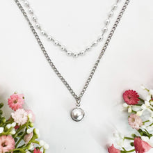 Load image into Gallery viewer, Pearl Choker Necklace
