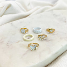 Load image into Gallery viewer, White &amp; Gold Heart Ring set
