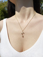 Load image into Gallery viewer, Minimal Rose Necklace
